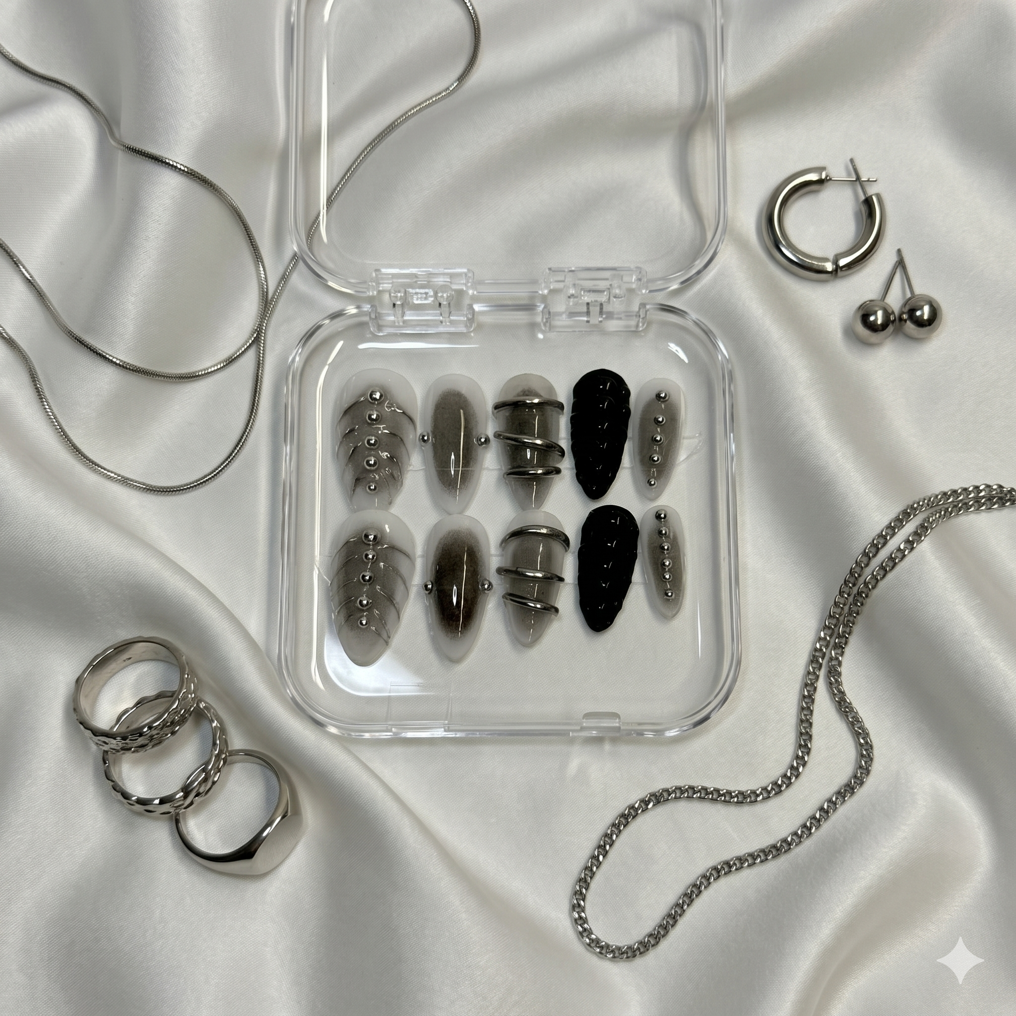 Silver Noir Set